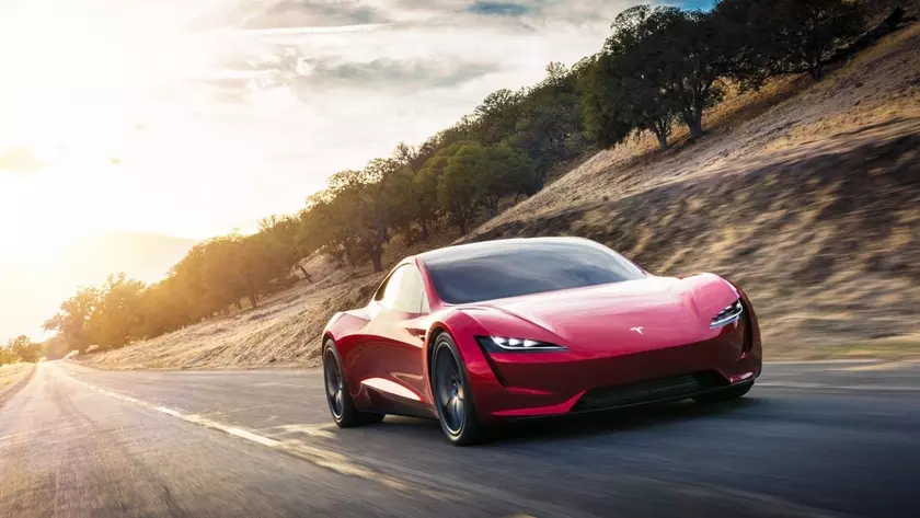 Tesla Roadster için beklenen tarih açıklandı